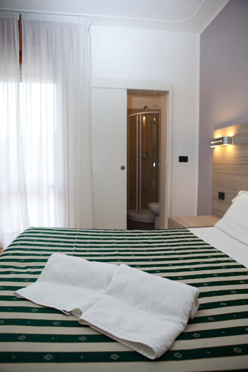 Hotel Santa Lucia Bibione Szoba fotó